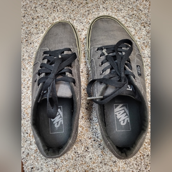 Mens size 7 Gray Vans Sneakers - Picture 2 of 5